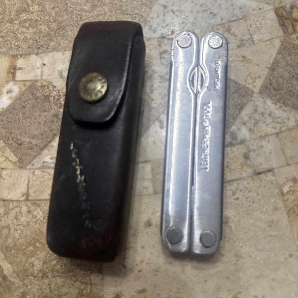 Vintage Leatherman USA Tool w/sheath, 08-98